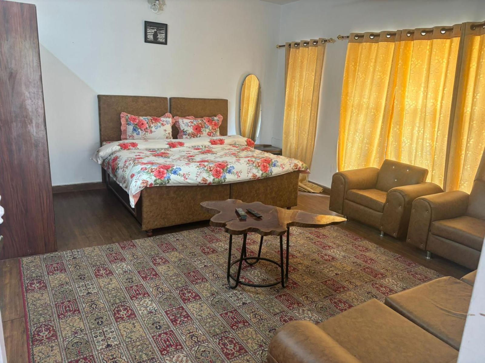 5 Bedrooms By Humble Stay Kasauli Bagian luar foto