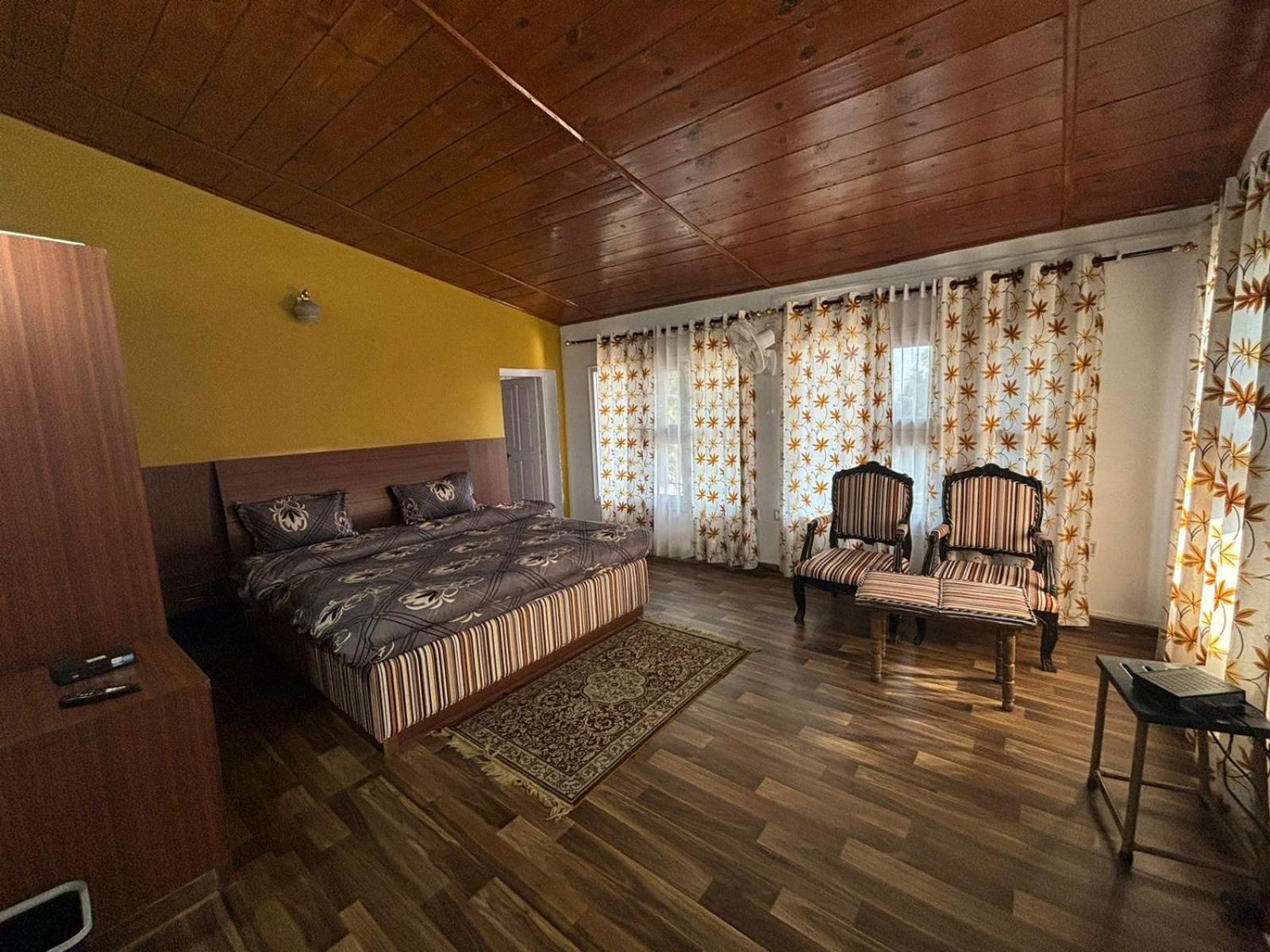 5 Bedrooms By Humble Stay Kasauli Bagian luar foto