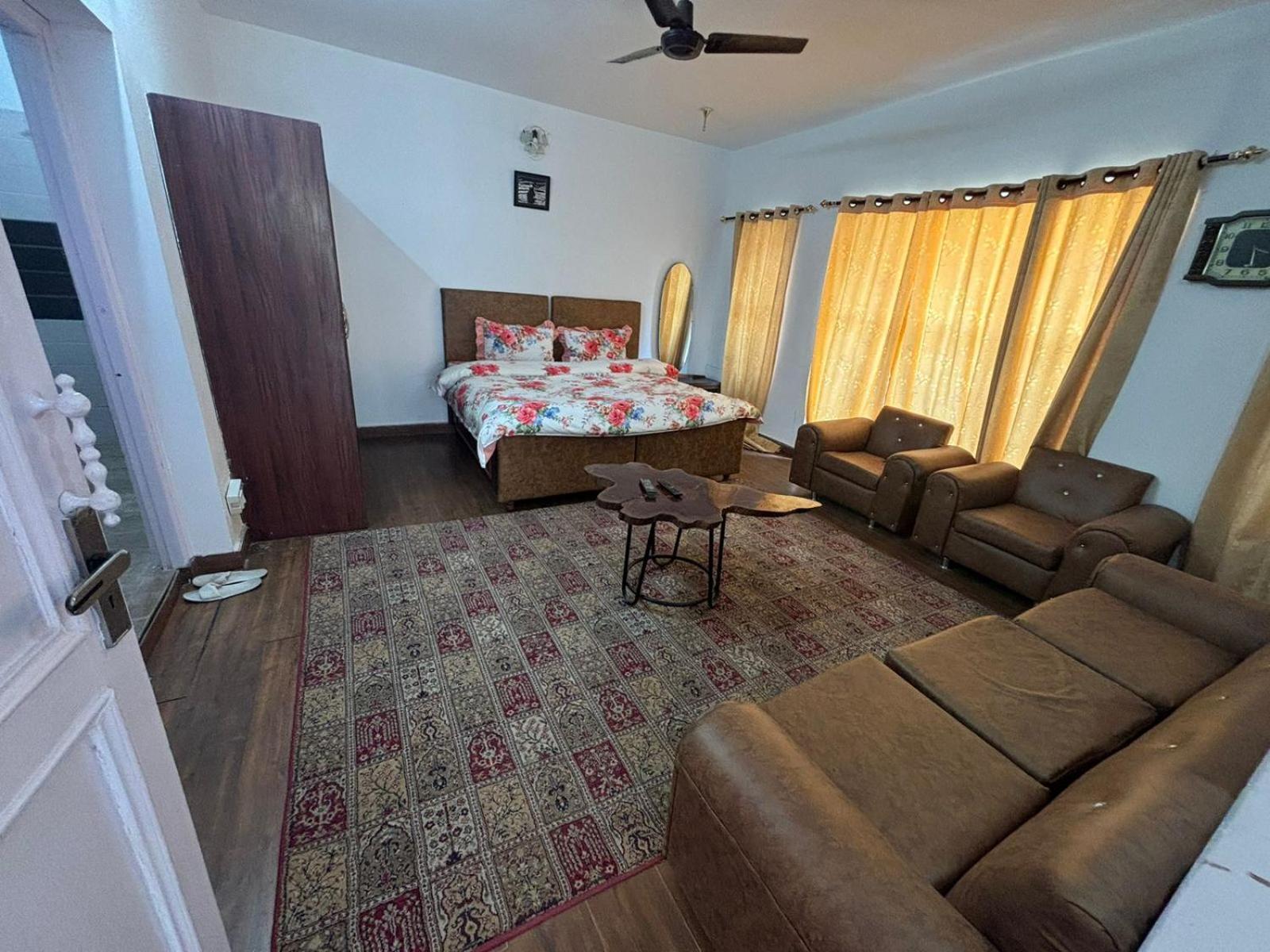 5 Bedrooms By Humble Stay Kasauli Bagian luar foto
